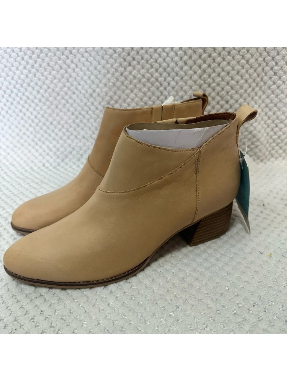 NWT toms Leilani Tan Ankle Boots